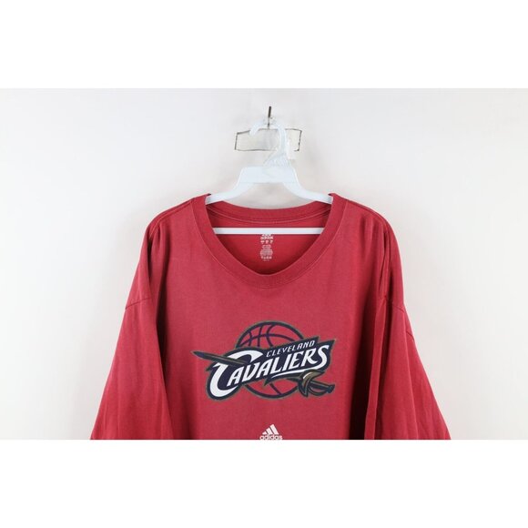 Vintage Adidas Mens 2XL Faded Cleveland Cavaliers Basketball Long Sleeve T-Shirt - Picture 2 of 13